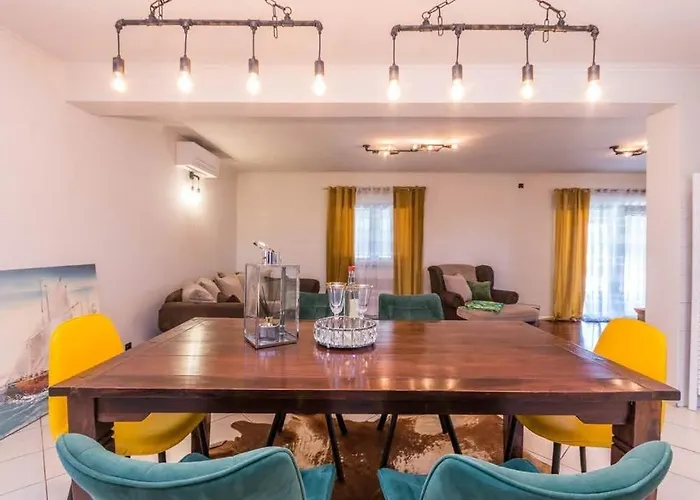 Vakantiehuis Family Friendly House With A Swimming Pool Gornje Rastane, Biograd - 24616 *
