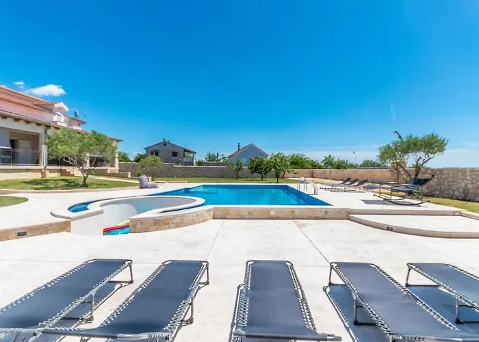 Vakantiehuis Family Friendly House With A Swimming Pool Gornje Rastane, Biograd - 24616